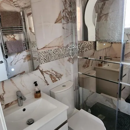 Residencia Simona 아파트 또레비에하